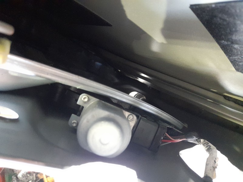 Recambio de elevalunas trasero derecho para renault megane iv berlina 5p business referencia OEM IAM 827209091R  ELECTRICO