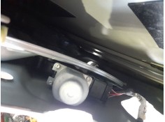 ELEVALUNAS TRASERO DERECHO 827209091R ELECTRICO