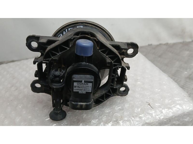 Recambio de faro antiniebla derecho para renault megane iv berlina 5p business referencia OEM IAM 261500097R VALEO 89208691