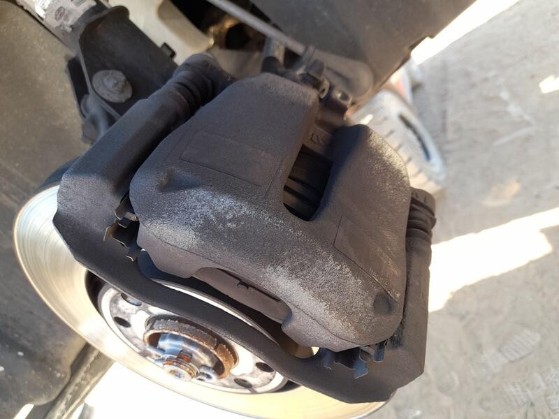 Recambio de pinza freno delantera derecha para peugeot 2008 ii (ud_, us_, uy_, uj_, ur_, uc_) 1.2 puretech 100 referencia OEM IA