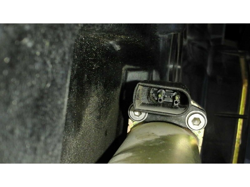 Recambio de elevalunas delantero derecho para ford fiesta (cbk) 1.4 tdci cat referencia OEM IAM 2S5114553AA 2 PINS 