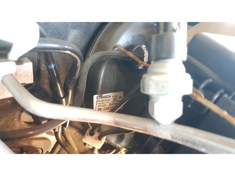 Recambio de servofreno para peugeot 108 1.0 vti 72 referencia OEM IAM 472000H090 BOSCH 0204805522