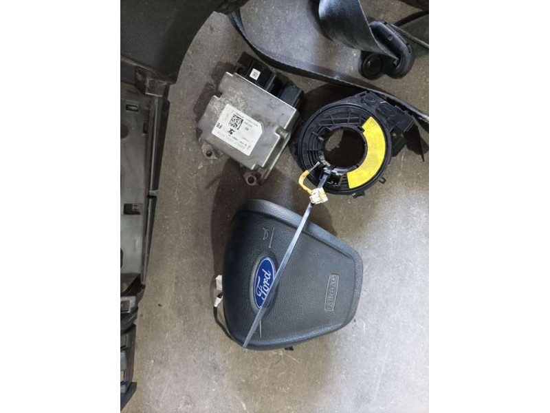 Recambio de kit airbag para ford fiesta (ccn) ambiente referencia OEM IAM 1899083  C/ SALPICADERO , PRETENSORES Y AIRBAG RODILLA