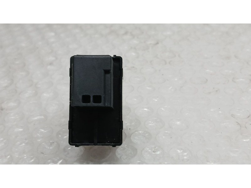 Recambio de mando elevalunas trasero izquierdo para lynk & co 01 phev referencia OEM IAM 8888778677  