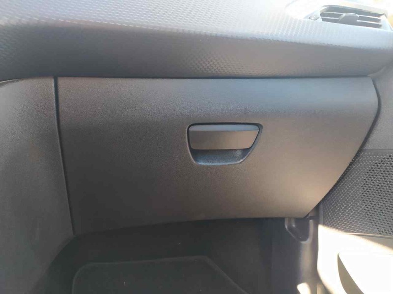 Recambio de guantera para peugeot 208 style referencia OEM IAM 96738112ZD  