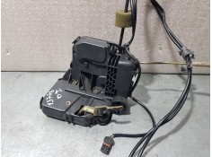 CERRADURA PUERTA DELANTERA IZQUIERDA A2117200335 