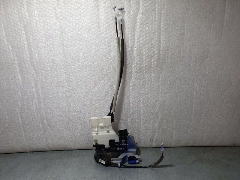 Recambio de cerradura puerta delantera izquierda para hyundai ioniq style elektro referencia OEM IAM 81310G2010  8 PINES