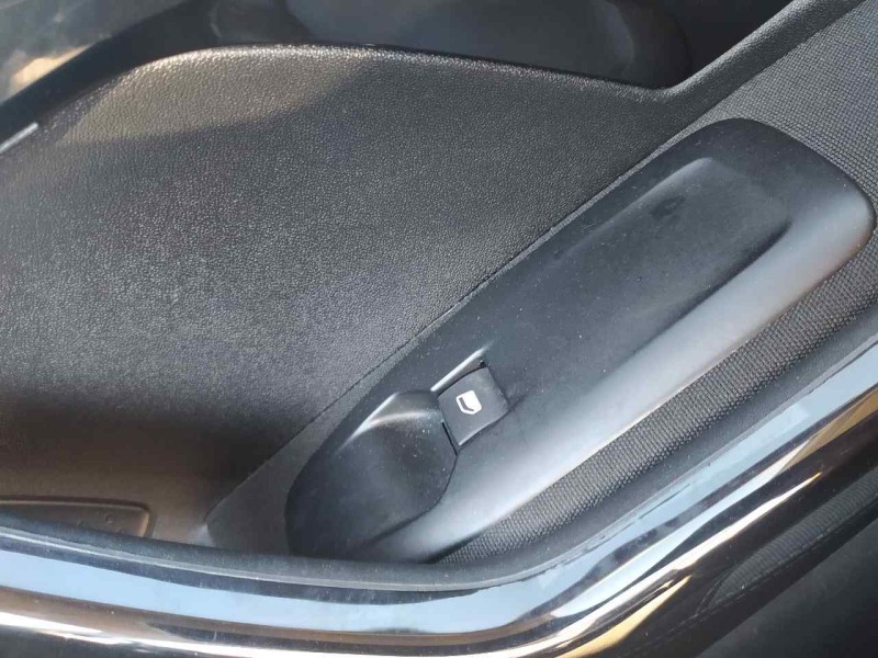 Recambio de mando elevalunas delantero derecho para peugeot 208 style referencia OEM IAM 96751129ZD  