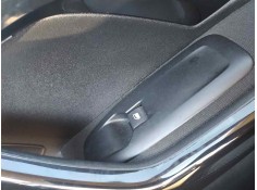 Recambio de mando elevalunas delantero derecho para peugeot 208 style referencia OEM IAM 96751129ZD  
