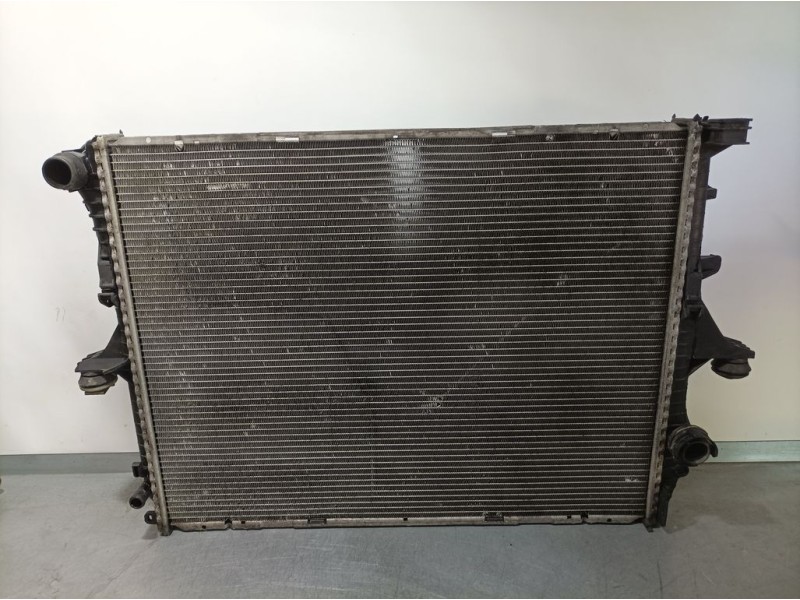 Recambio de radiador agua para volkswagen touareg (7la) tdi v10 referencia OEM IAM 7L6121253A A7331 BEHR