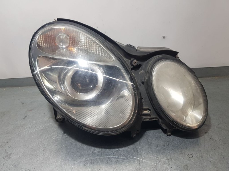 Recambio de faro derecho para mercedes-benz clase e (w211) berlina e 280 cdi (211.020) referencia OEM IAM A2118200261 PATAS ROTA