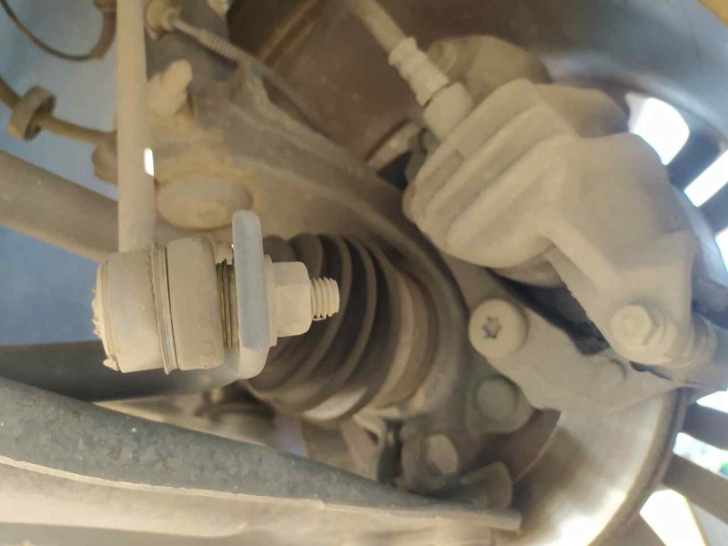 Recambio de mangueta delantera izquierda para peugeot 208 style referencia OEM IAM 1607557480  