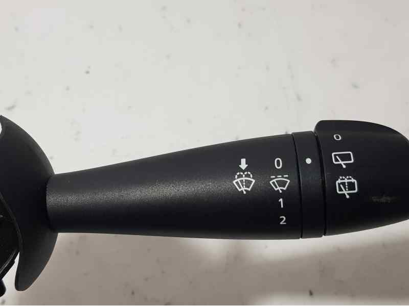 Recambio de mando limpia para dacia sandero sl audacia referencia OEM IAM 1722712R 0646793 