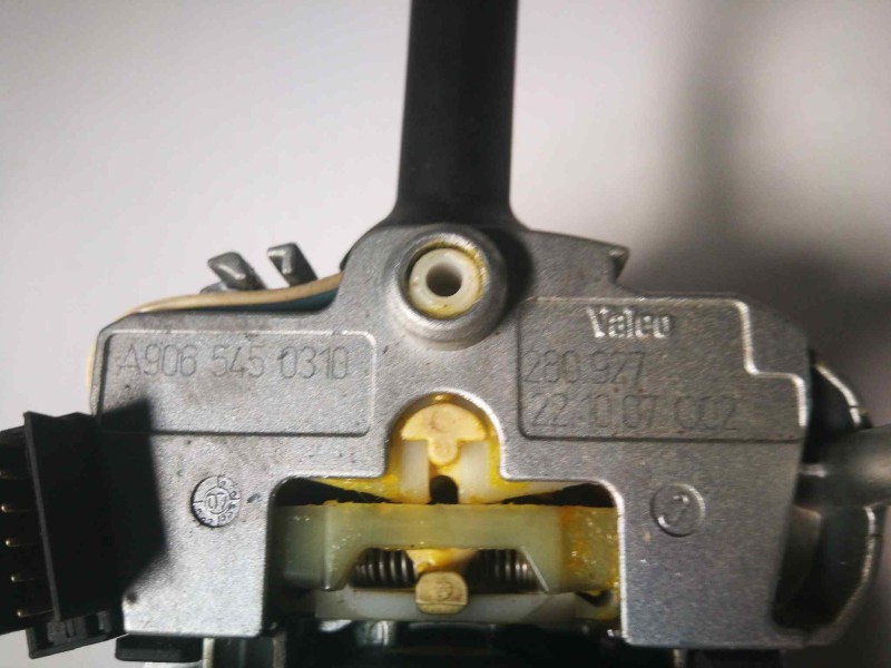 Recambio de mando luces y limpia para volkswagen crafter caja cerrada referencia OEM IAM A9065453010  