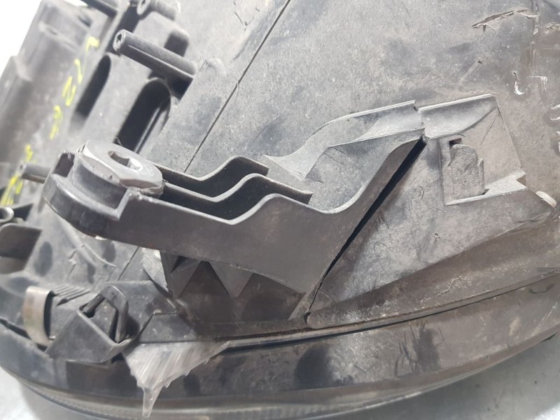 Recambio de faro derecho para mercedes-benz clase e (w211) berlina e 280 cdi (211.020) referencia OEM IAM A2118200261 PATAS ROTA