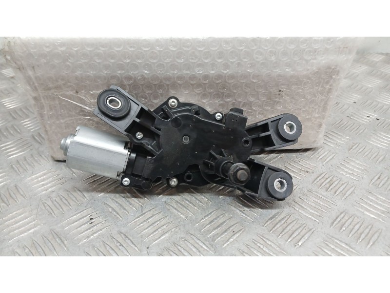 Recambio de motor limpia trasero para lynk & co 01 phev referencia OEM IAM 8888040488 BOSCH 0390205042