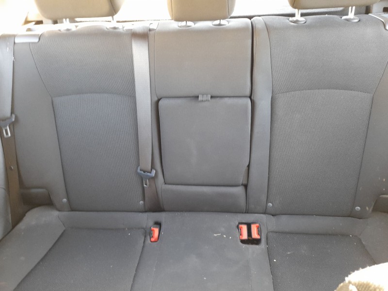 Recambio de asientos traseros para chevrolet cruze hatchback (j305) 2.0 cdi referencia OEM IAM   