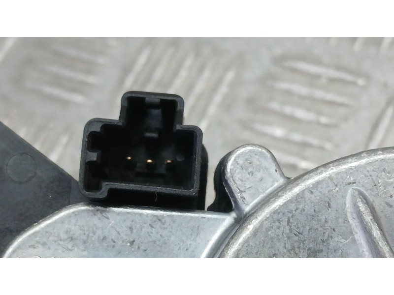 Recambio de motor limpia trasero para lynk & co 01 phev referencia OEM IAM 8888040488 BOSCH 0390205042