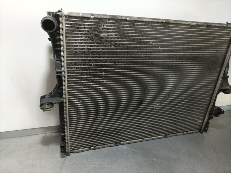 Recambio de radiador agua para volkswagen touareg (7la) tdi v10 referencia OEM IAM 7L6121253A A7331 BEHR