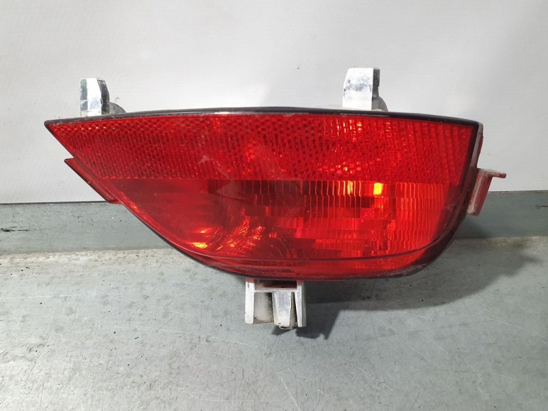 Recambio de piloto trasero derecho paragolpes para dacia sandero sl trotamundos referencia OEM IAM 265605279R  