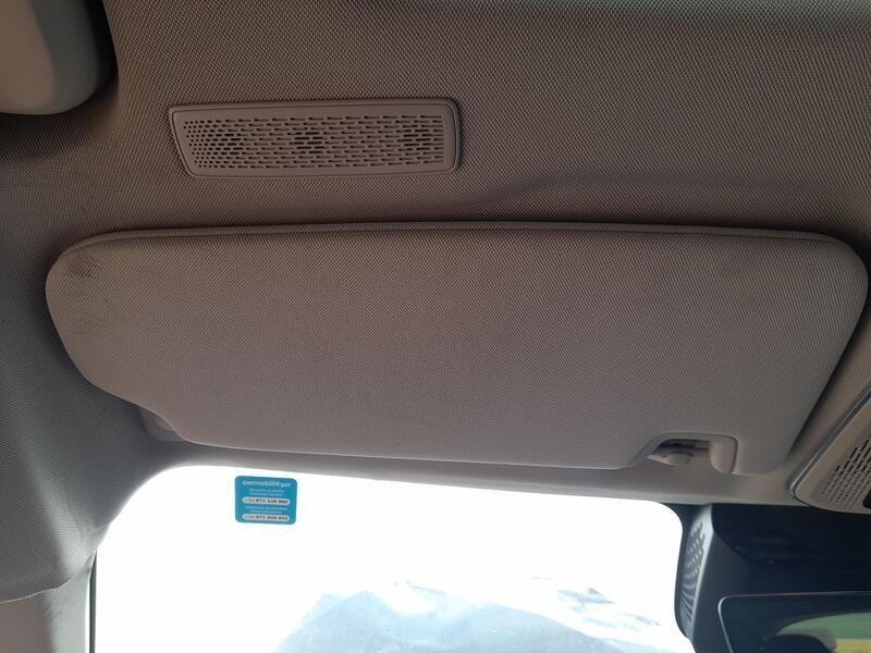 Recambio de parasol izquierdo para lynk & co 01 phev referencia OEM IAM 8888888115  