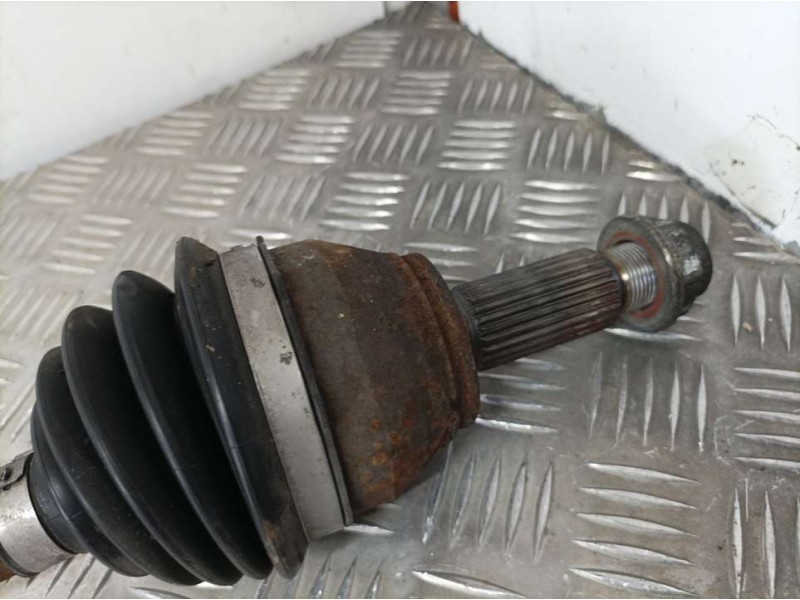 Recambio de transmision delantera derecha para ford fiesta (ccn) ambiente referencia OEM IAM 8V513B436CD  