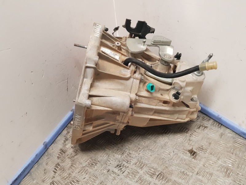 Recambio de caja cambios para dacia duster ii essential referencia OEM IAM TL4B075 B241964 6VELOCIDADES