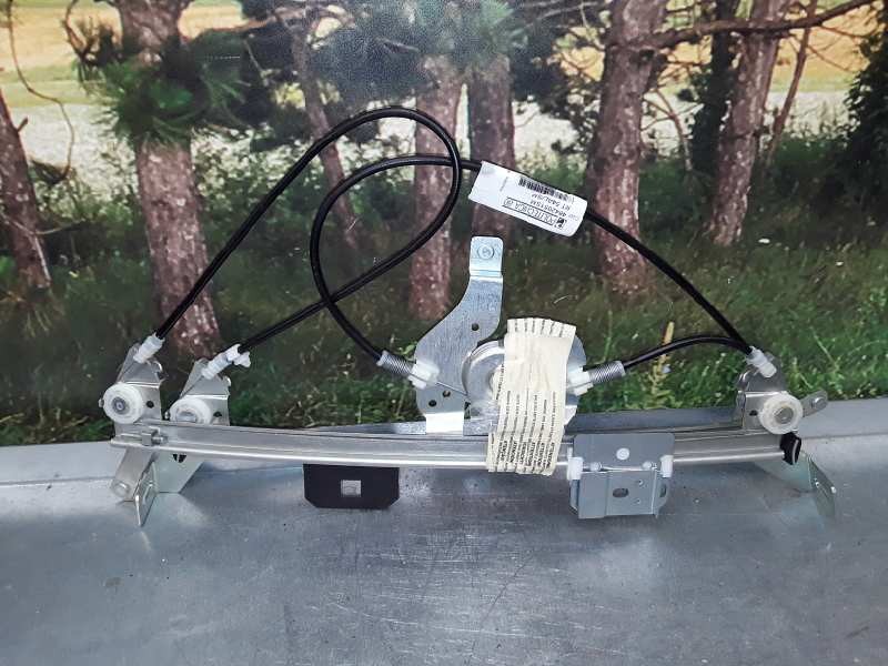Recambio de mecanismo elevalunas sin motor para renault megane ii coupe/cabrio referencia OEM IAM   