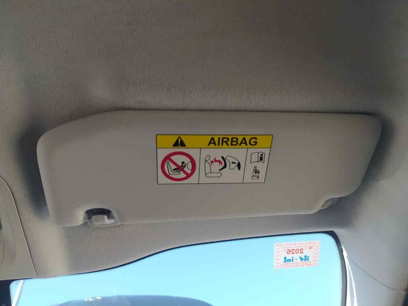 Recambio de parasol derecho para peugeot 208 style referencia OEM IAM 1619396180  