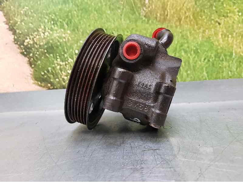 Recambio de bomba direccion para ford focus berlina (cak) ghia referencia OEM IAM 2HB2703  HBDJC