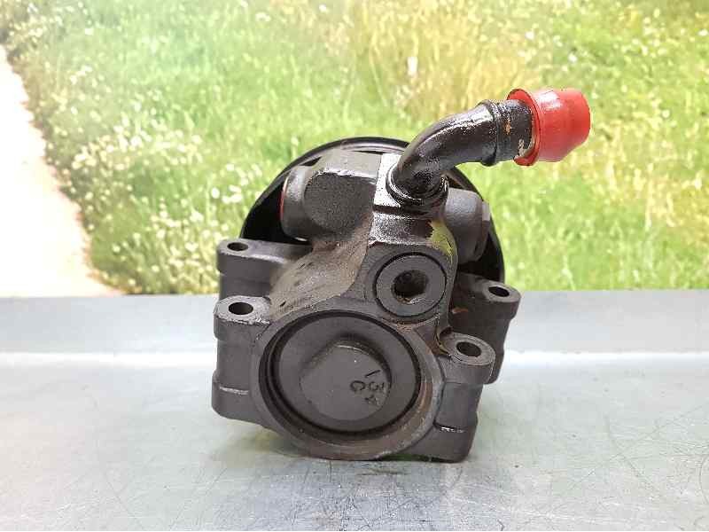 Recambio de bomba direccion para ford focus berlina (cak) ghia referencia OEM IAM 2HB2703  HBDJC