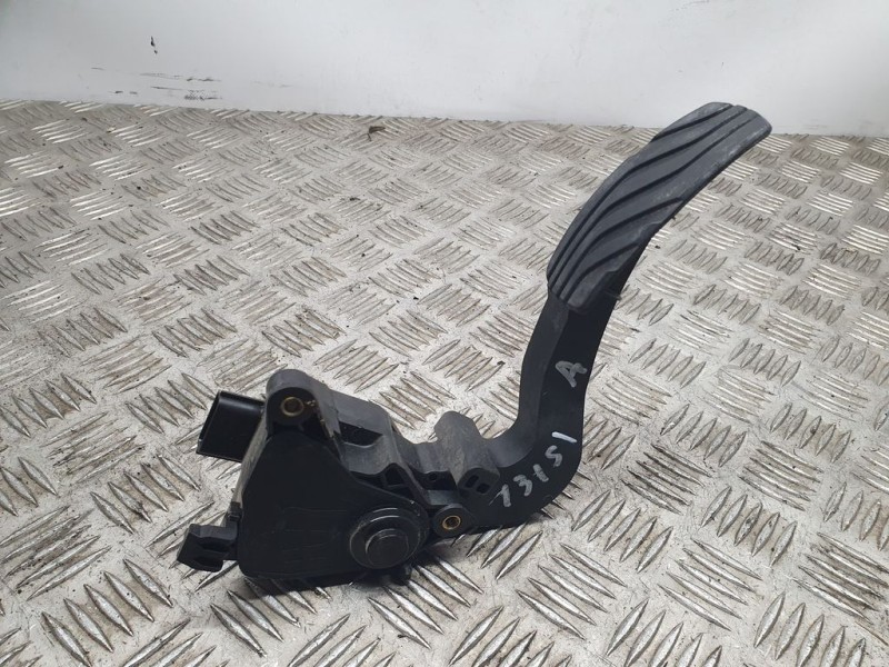 Recambio de potenciometro pedal para renault megane iv berlina 5p limited + referencia OEM IAM 180020000R  