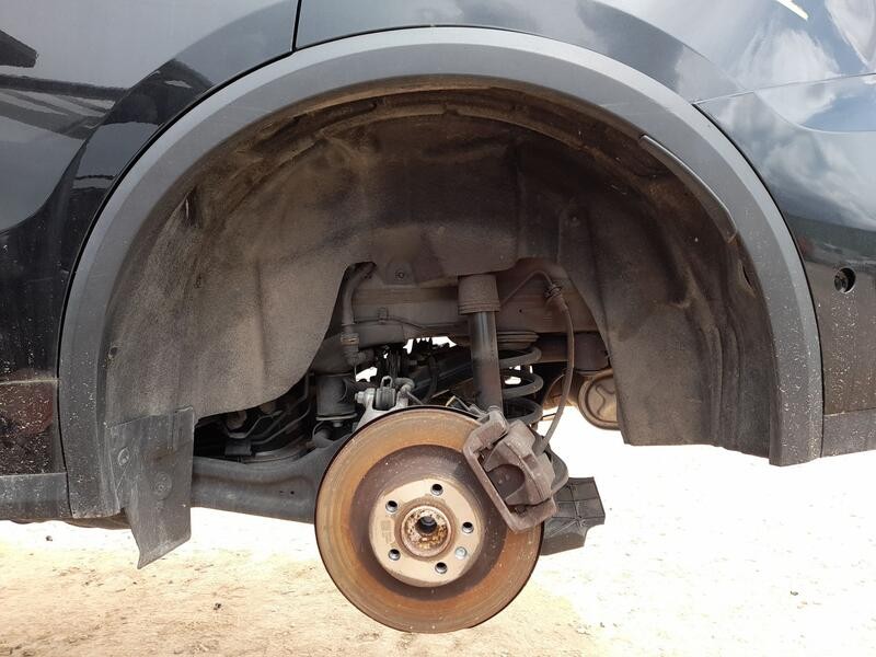 Recambio de plastico pase rueda tras. izq. para lynk & co 01 phev referencia OEM IAM 8892060796  