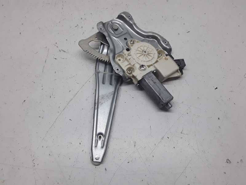 Recambio de elevalunas trasero izquierdo para toyota avensis berlina (t25) 2.2 d-4d sol berlina (5-ptas.) referencia OEM IAM  6 