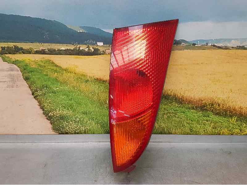 Recambio de piloto trasero derecho para ford focus berlina (cak) ghia referencia OEM IAM 1M5113404A  