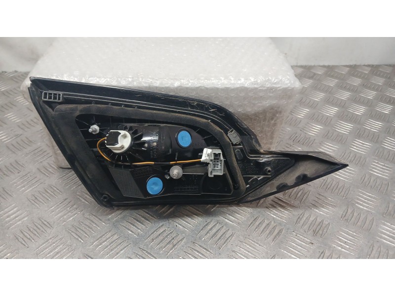 Recambio de piloto trasero derecho interior para ford fiesta vii (hj, hf) 1.0 ecoboost referencia OEM IAM N1BB13A602AA  