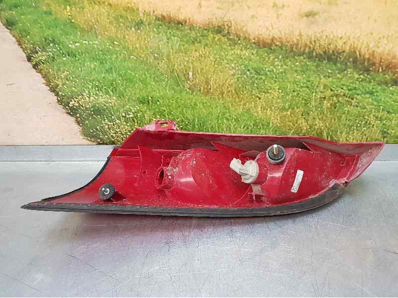 Recambio de piloto trasero derecho para ford focus berlina (cak) ghia referencia OEM IAM 1M5113404A  