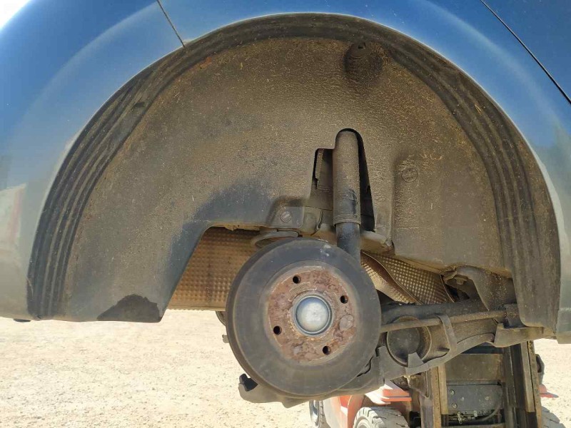 Recambio de plastico pase rueda tras. dch. para peugeot 208 style referencia OEM IAM 9673769180  