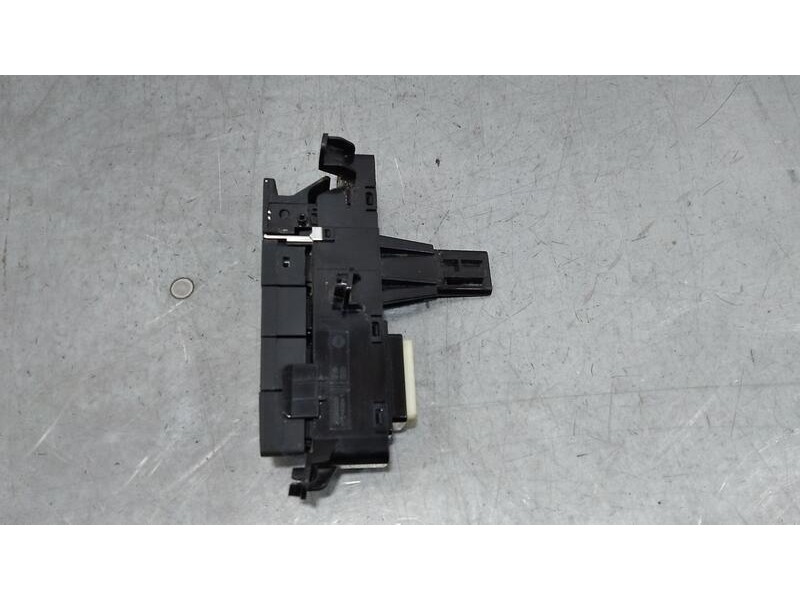 Recambio de palanca freno de mano para hyundai ioniq style elektro referencia OEM IAM 120035107  ELECTRICO