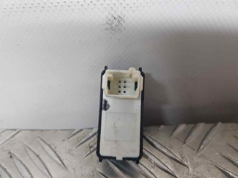 Recambio de mando elevalunas delantero derecho para peugeot 5008 allure referencia OEM IAM 98044803ZD  