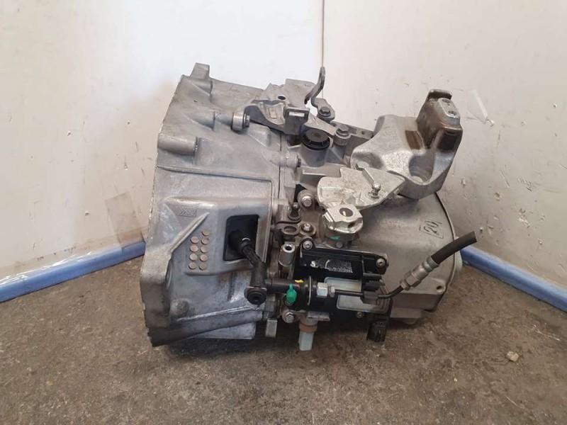 Recambio de caja cambios para peugeot 308 active referencia OEM IAM 20EA47 2130388 6VELOCIDADES