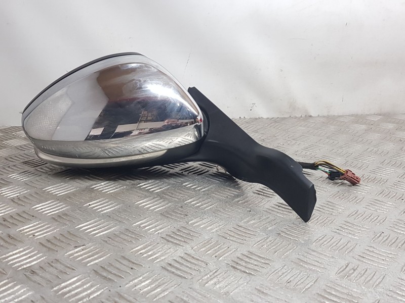 Recambio de retrovisor derecho para peugeot 208 style referencia OEM IAM 232673078 2 CLAVIJA DE 3 Y 6 CABLES ELECTRICO