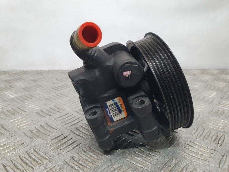 Recambio de bomba direccion para ford focus berlina (cak) ambiente referencia OEM IAM 4CB2603  