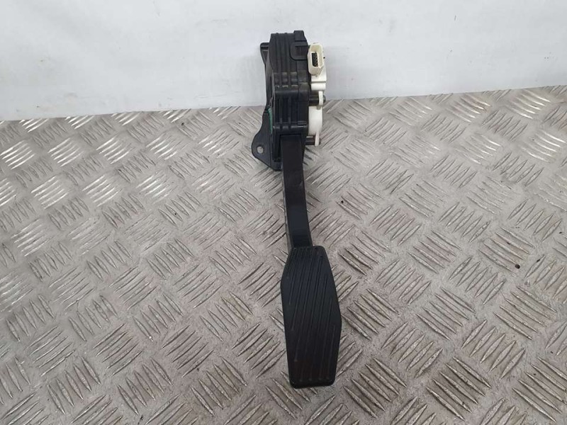 Recambio de potenciometro pedal para opel karl edition referencia OEM IAM 95352200  