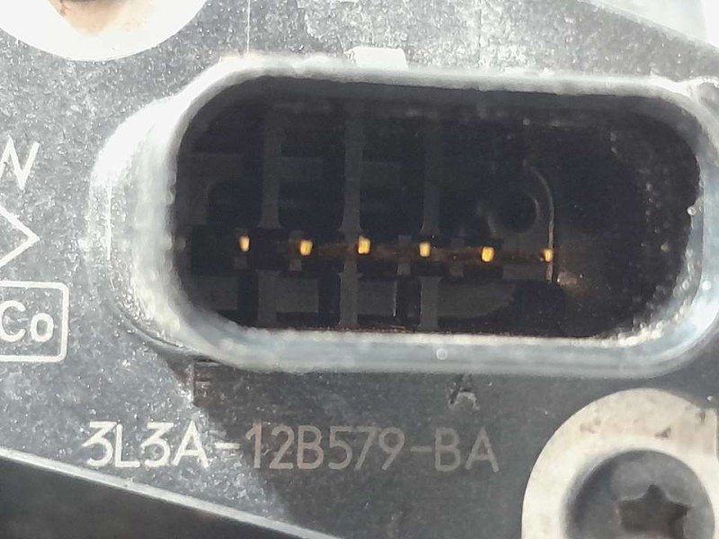 Recambio de caudalimetro para ford focus lim. (cb8) trend referencia OEM IAM 3L3A12B579BA  