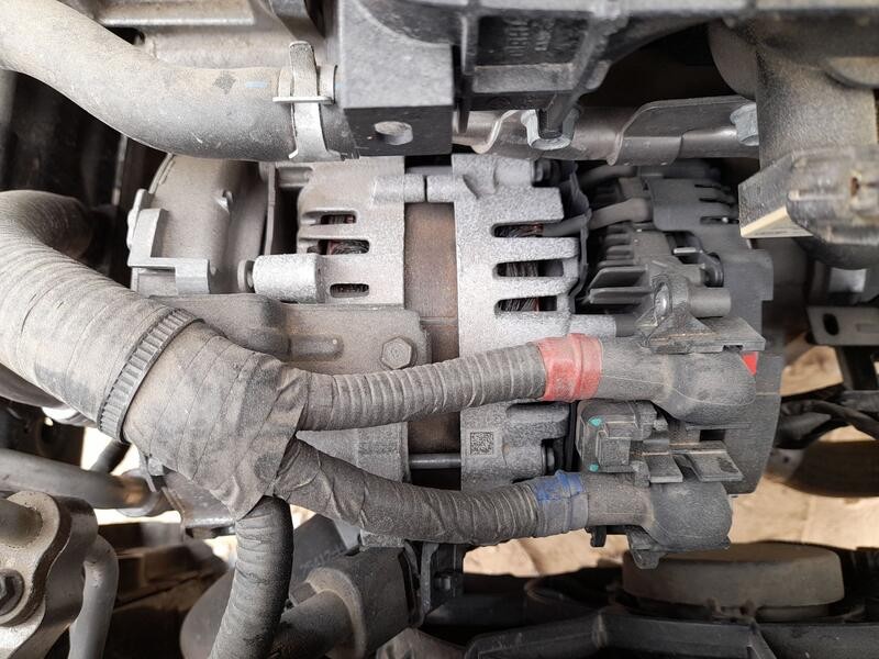 Recambio de alternador para kia stonic (yb) 1.0 t-gdi eco-dynamics+ referencia OEM IAM 3630007000  