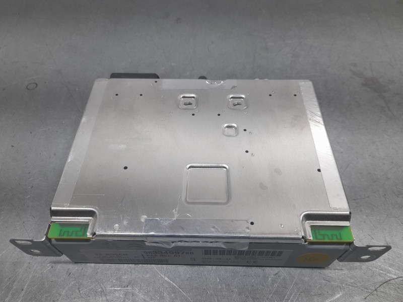 Recambio de sistema audio / radio para peugeot 2008 ii (ud_, us_, uy_, uj_, ur_, uc_) 1.5 bluehdi 100 referencia OEM IAM 9833499