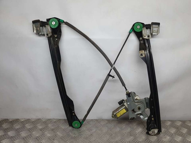 Recambio de elevalunas delantero derecho para ford focus berlina (cak) ambiente referencia OEM IAM XS4123200  ELECTRICO 2 PINES