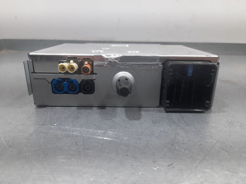 Recambio de sistema audio / radio para peugeot 2008 ii (ud_, us_, uy_, uj_, ur_, uc_) 1.5 bluehdi 100 referencia OEM IAM 9833499