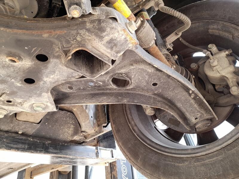 Recambio de brazo suspension inferior delantero izquierdo para kia stonic (yb) 1.0 t-gdi eco-dynamics+ referencia OEM IAM 54500H